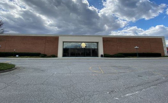 Rowan County Commissioners Look to West End Plaza as Temporary Location for RCCC Truck Driver Training